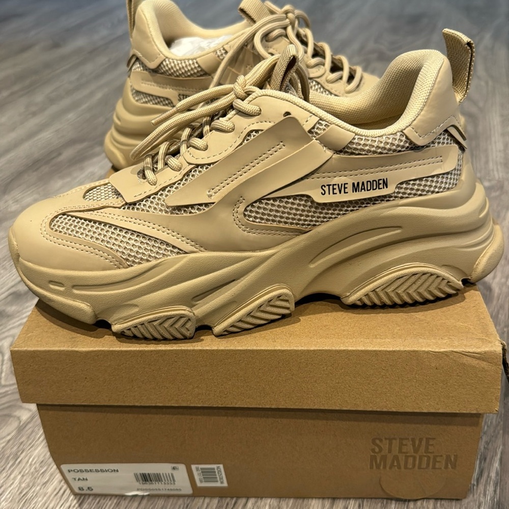Steve Madden possession shoes 8.5 chunky sneakers